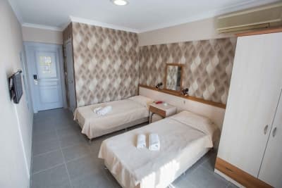 Saturn Hotel Kuşadası-1