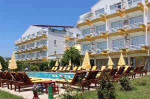 Hare Hotel-0