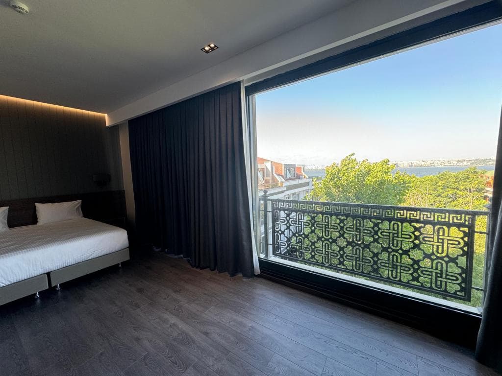 Ezkar Bathonea Art İstanbul-30