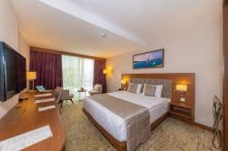 Land Park Hotel-1