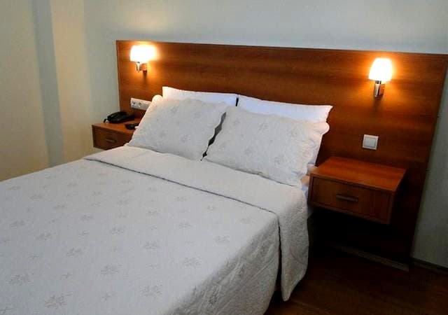 Yener Otel-14