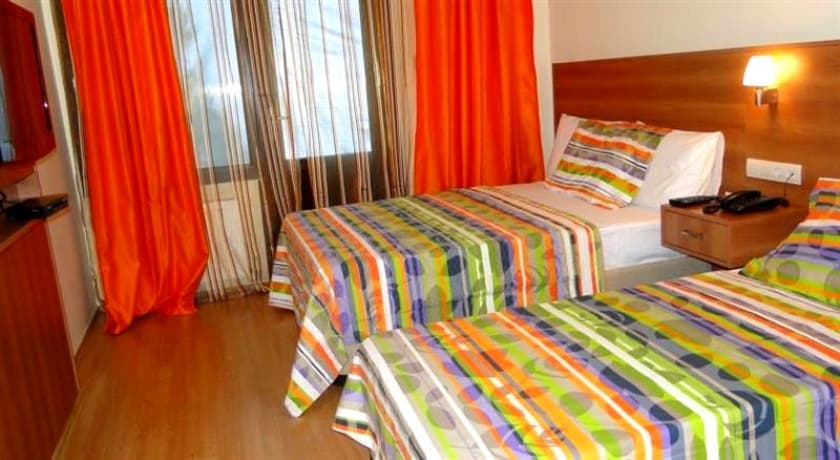 Yener Otel-17
