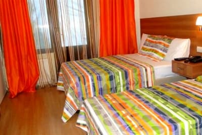 Yener Otel-2