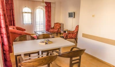 Maxwell Holiday Club Hotel-4