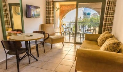 Maxwell Holiday Club Hotel-2