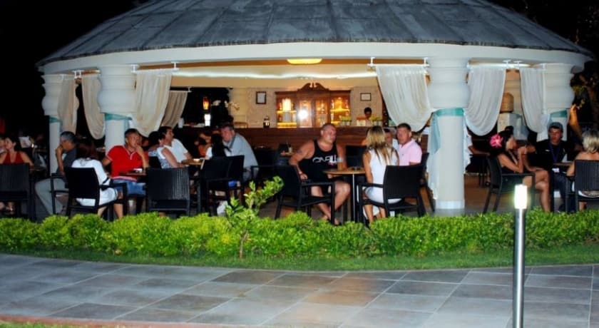 Palmeras Beach Hotel-17