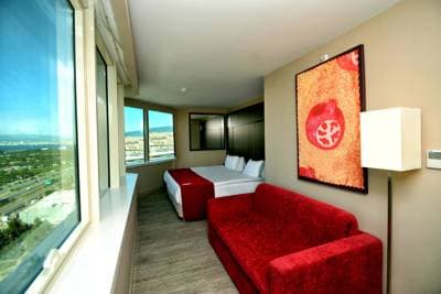 Ramada Encore By Wyndham İzmir-3
