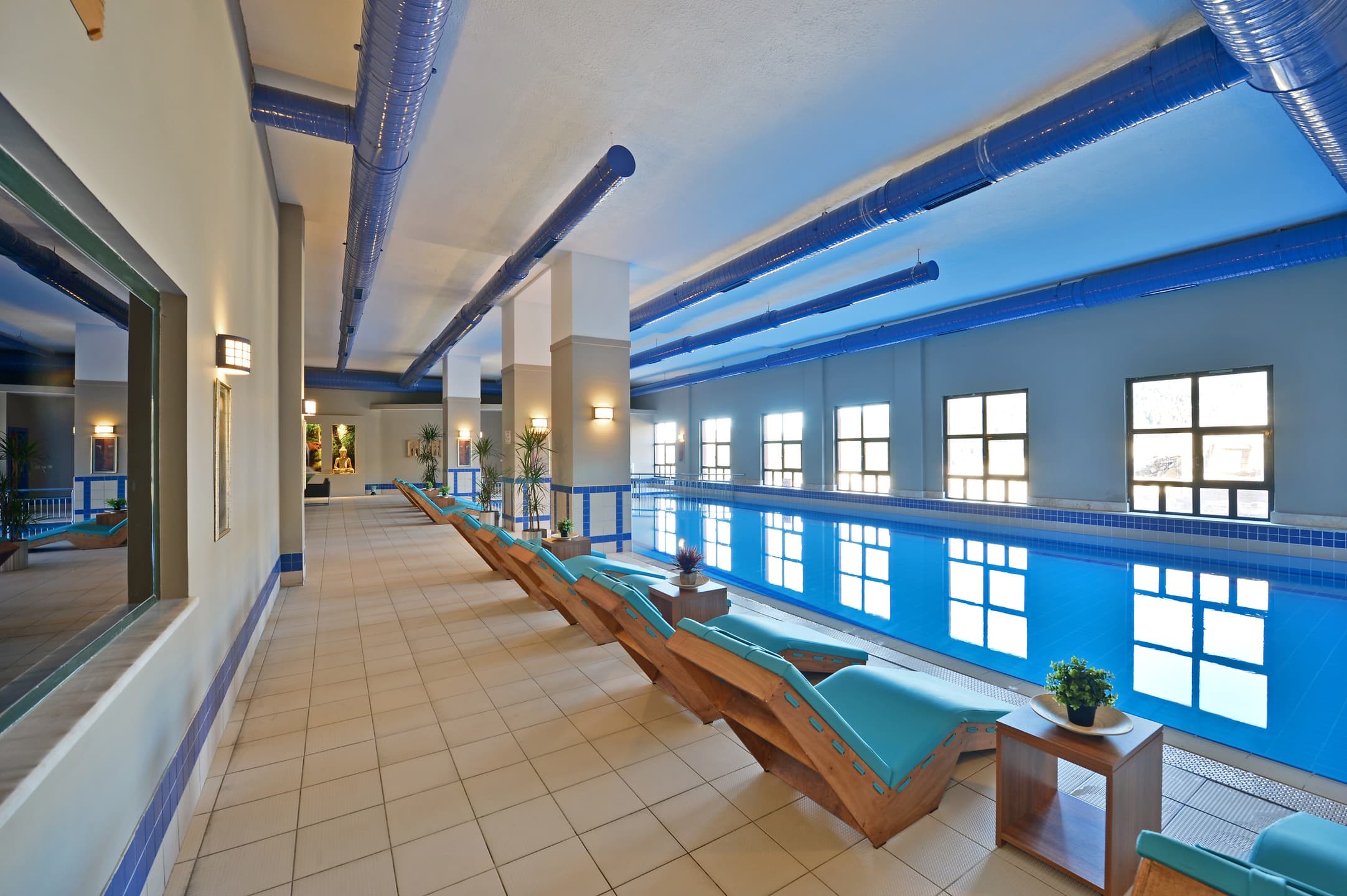 Karinna Hotel Convention & Spa-10