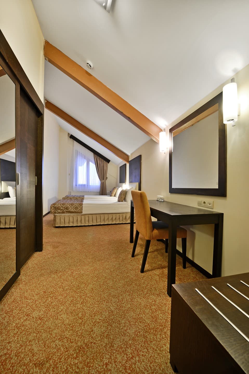 Karinna Hotel Convention & Spa-30