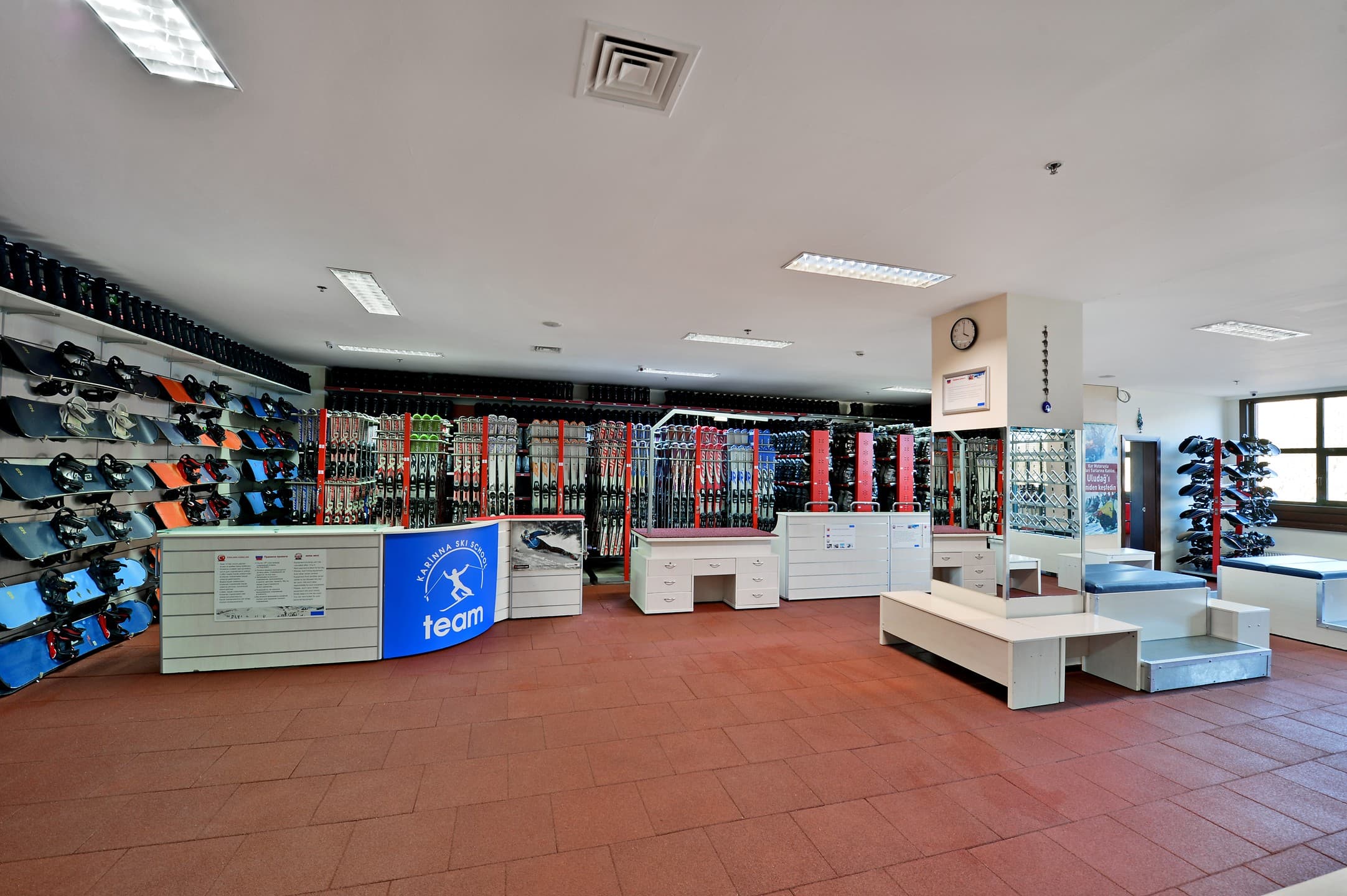 Karinna Hotel Convention & Spa-5