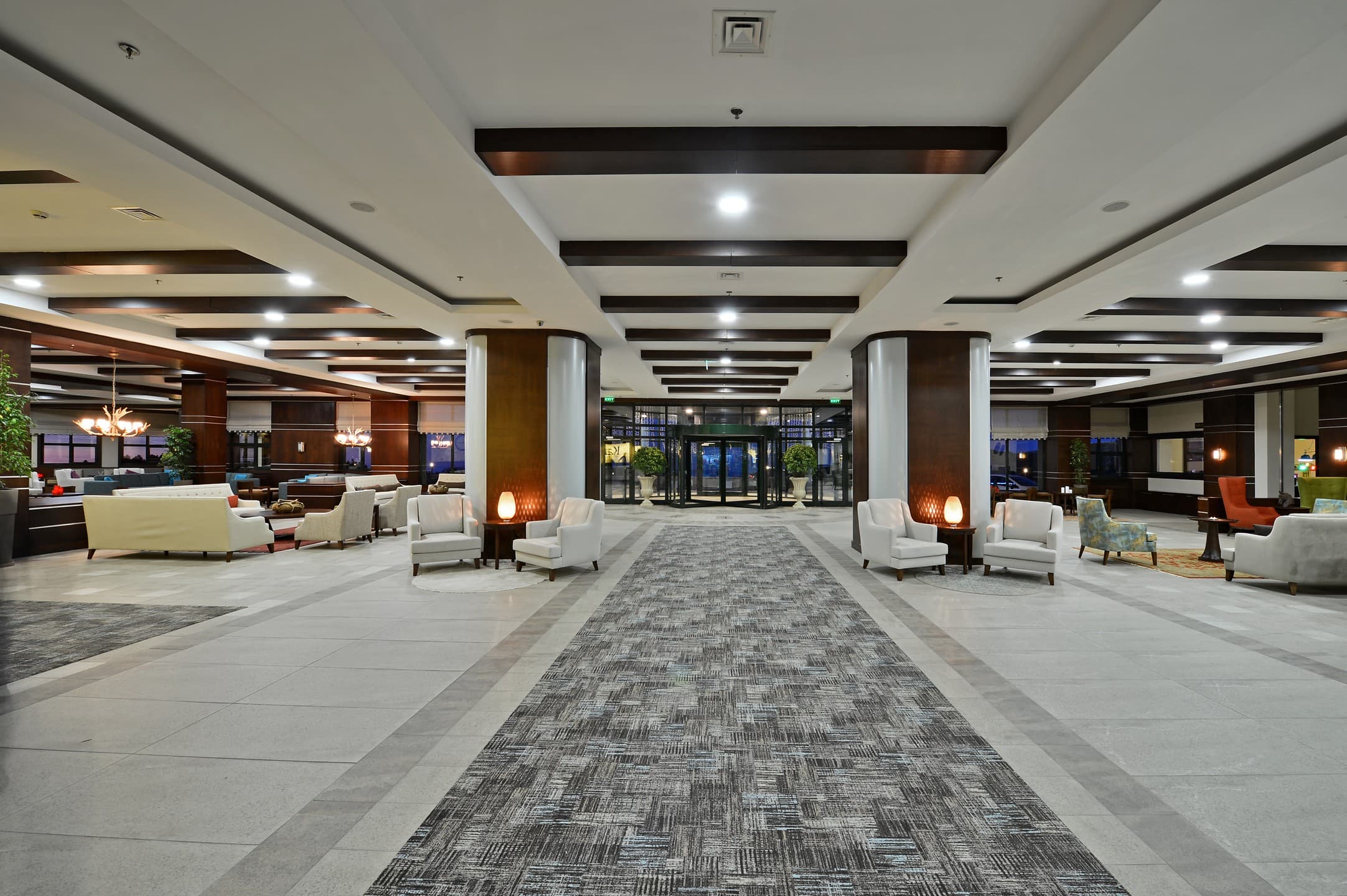 Karinna Hotel Convention & Spa-38
